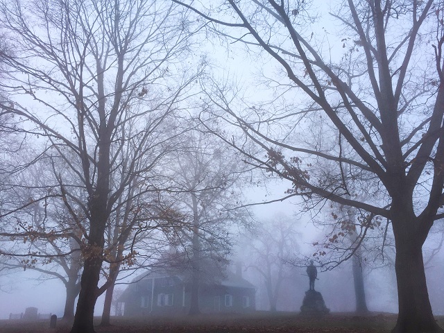 WashingtonHQ_FoggyMorning_2015Dec